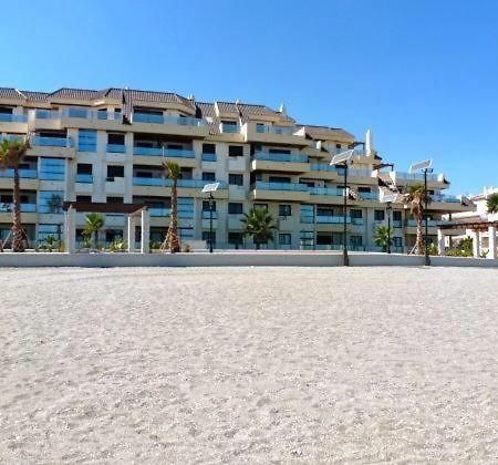 Marina Del Castillo, Duquesa Beachfront Apartment Манилва Экстерьер фото