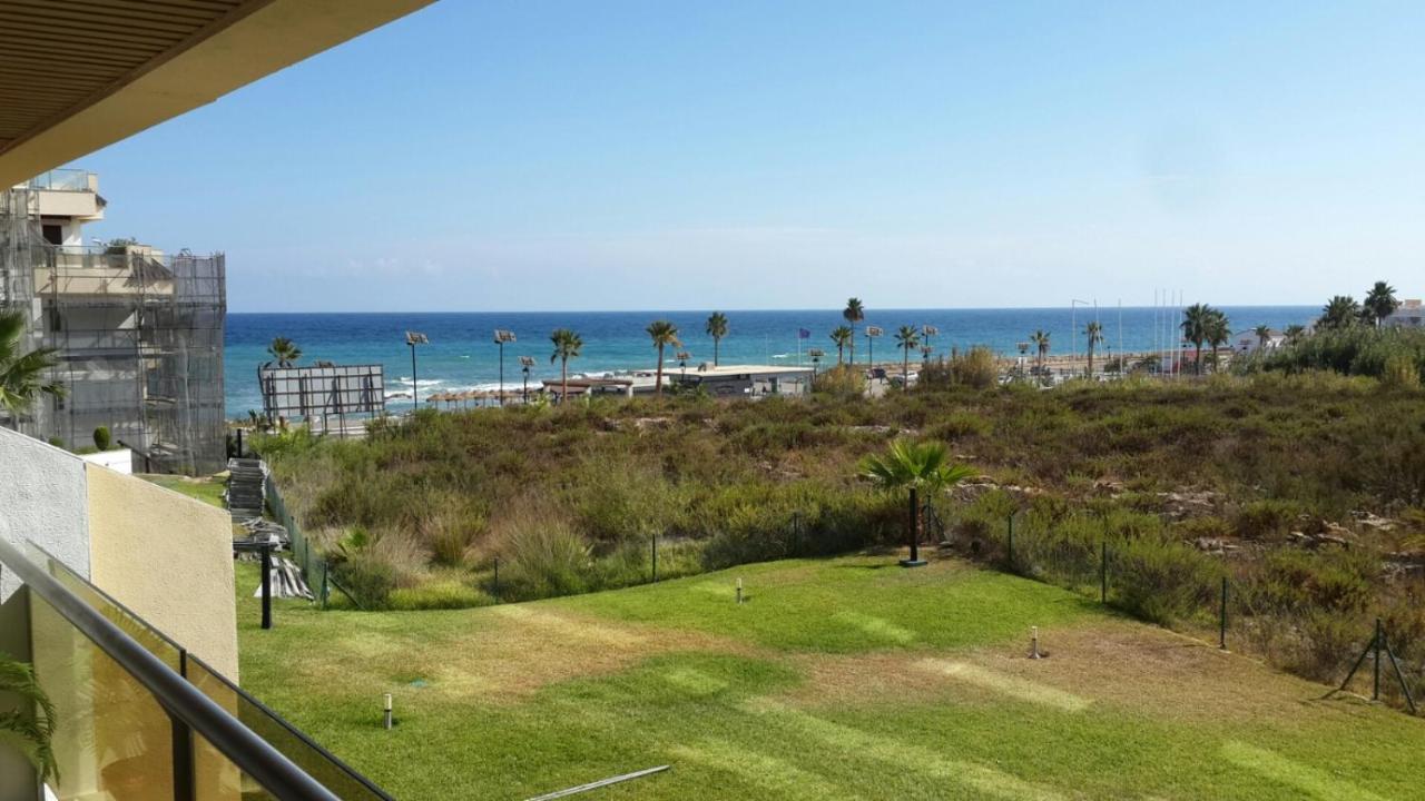 Marina Del Castillo, Duquesa Beachfront Apartment Манилва Экстерьер фото